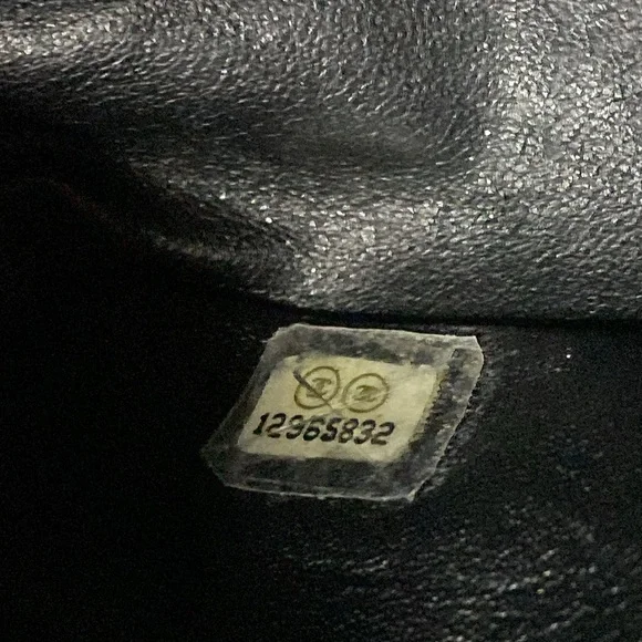 Chanel Caviar Quilted Medium Double Flap Black ππ» - Picture 11 of 12